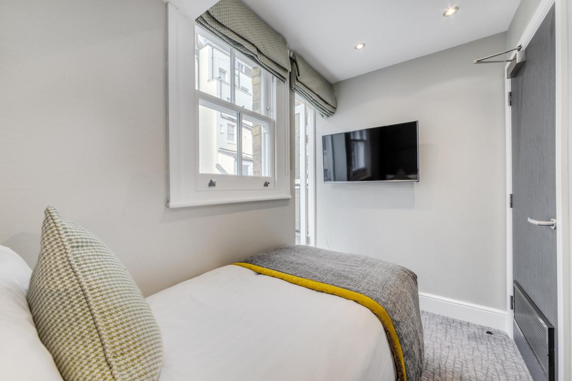 Mornington Hotel London Victoria Exterior photo